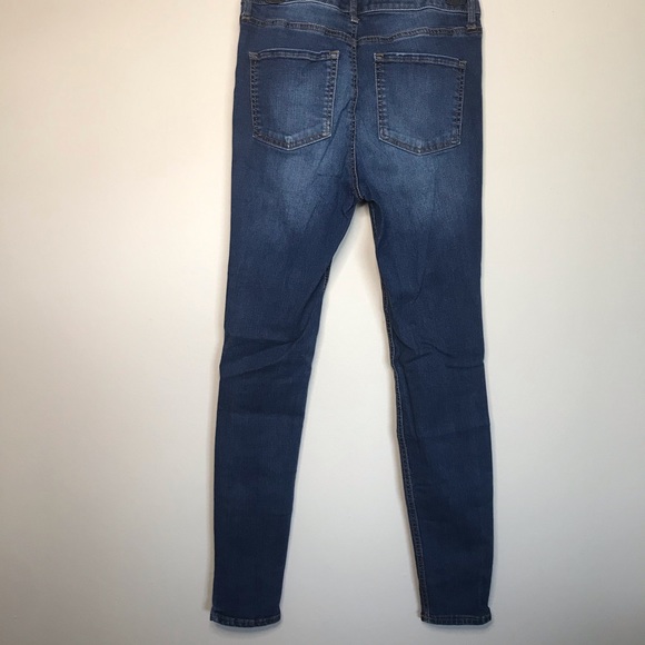 Black Daisy Selina High Rise Skinny Jeans - Picture 7 of 7